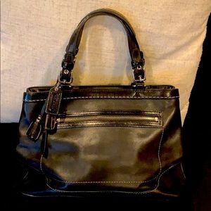 Coach black purse 👜